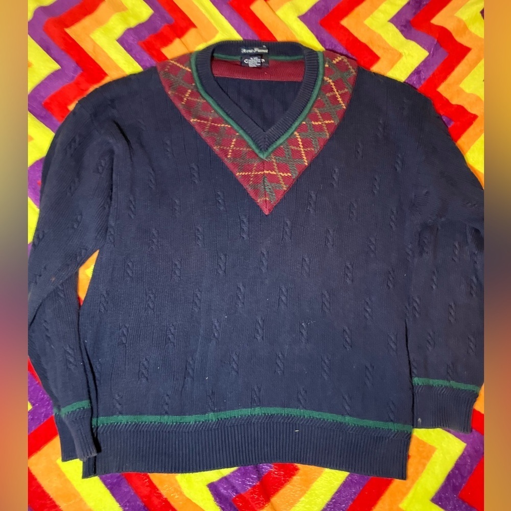 Vintage Gant cable knit V neck